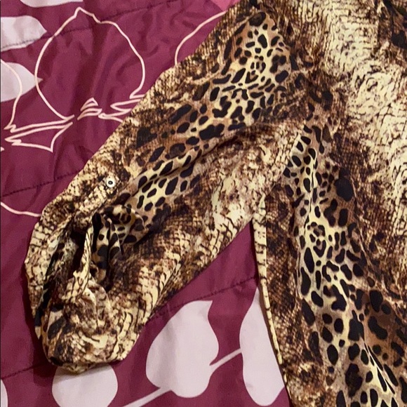 Blouse - Picture 3 of 5